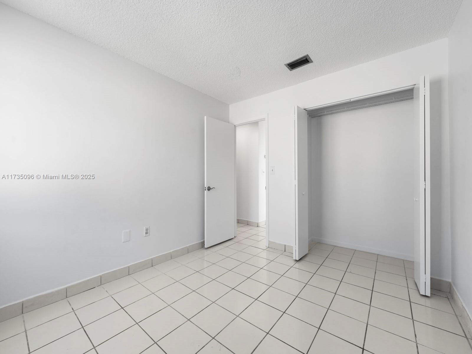 Real estate property located at 14821 90th Ter, Miami-dade, Panache Sec 3, Miami, FL