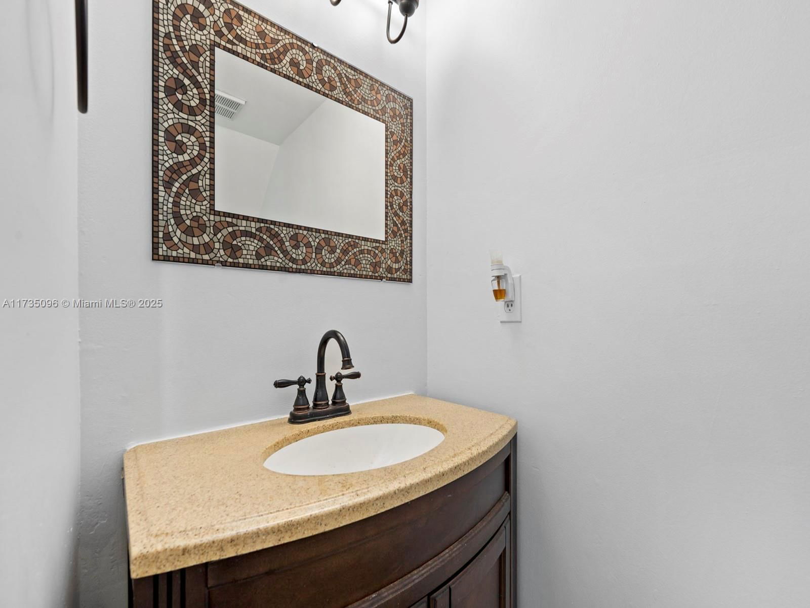 Real estate property located at 14821 90th Ter, Miami-dade, Panache Sec 3, Miami, FL