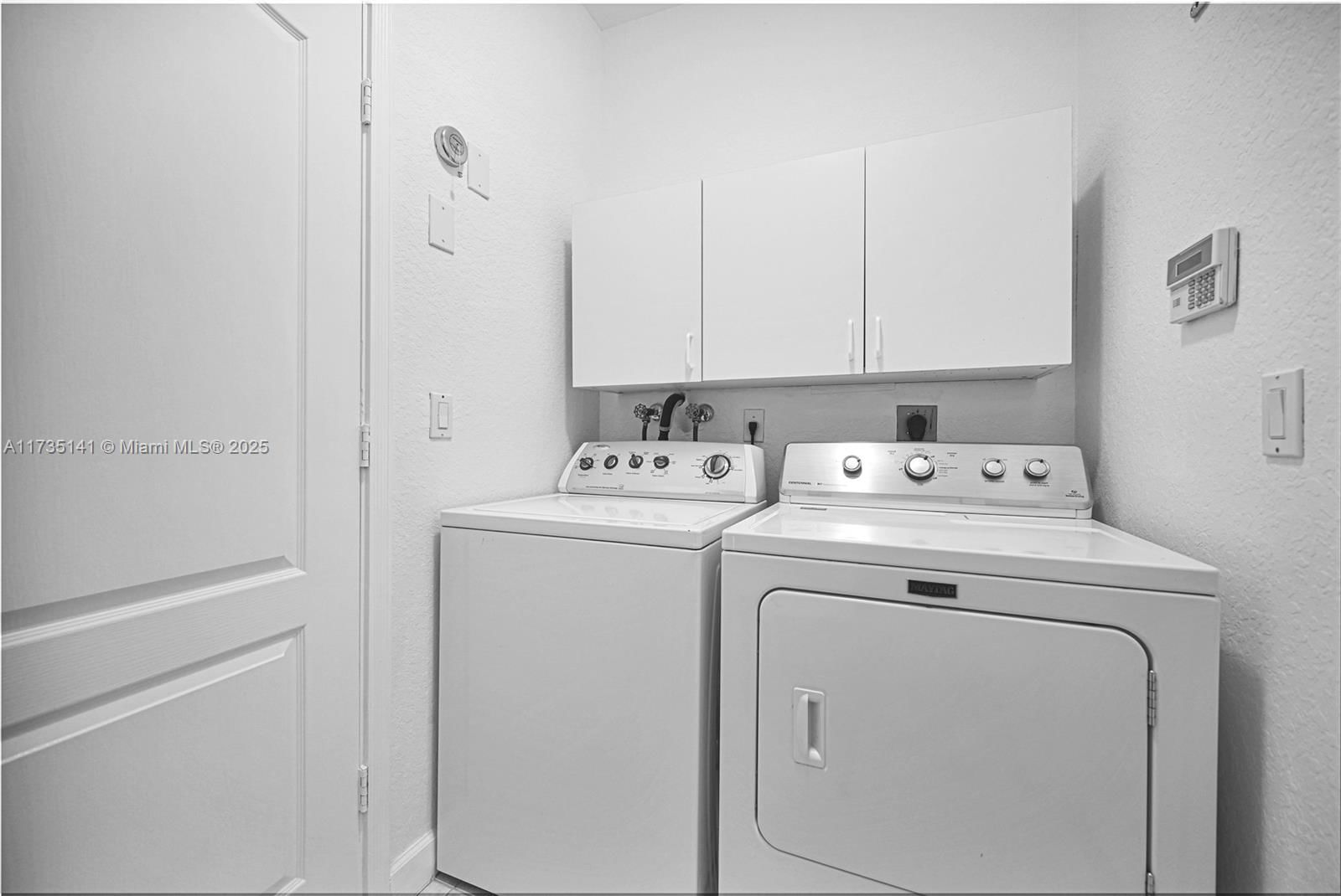 Real estate property located at 6445 164th Ave, Miami-dade, Crestview Lakes, Miami, FL