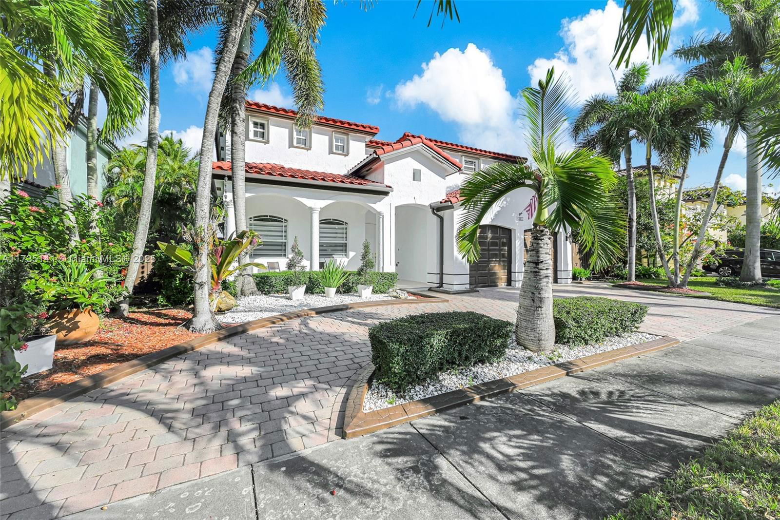Real estate property located at 6445 164th Ave, Miami-dade, Crestview Lakes, Miami, FL