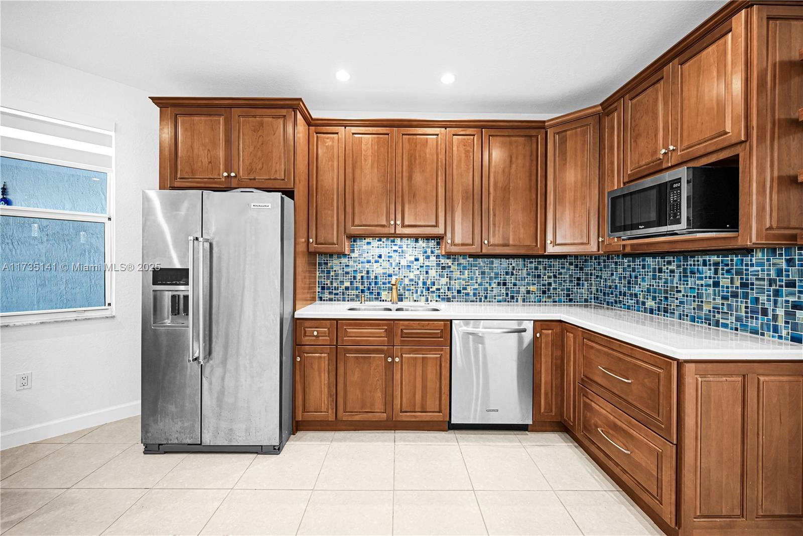 Real estate property located at 6445 164th Ave, Miami-dade, Crestview Lakes, Miami, FL