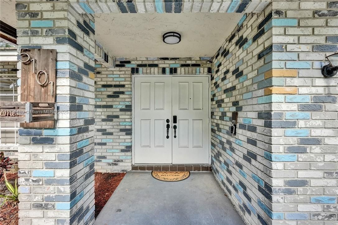 Real estate property located at 5101 47th Ave, Broward, Winston Park, Coconut Creek, FL