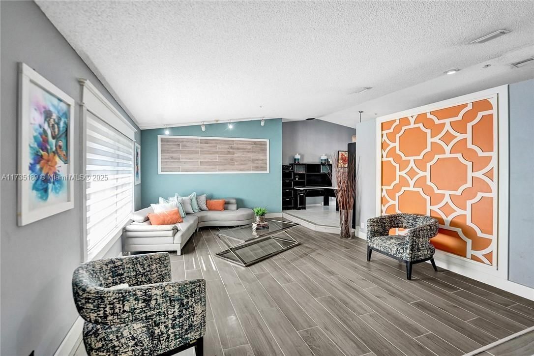 Real estate property located at 5101 47th Ave, Broward, Winston Park, Coconut Creek, FL