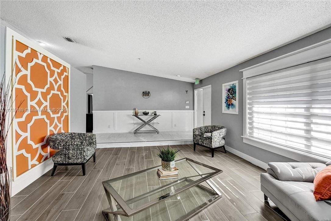 Real estate property located at 5101 47th Ave, Broward, Winston Park, Coconut Creek, FL