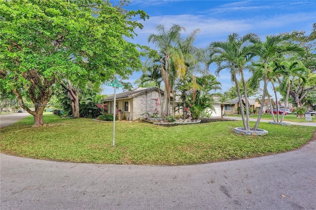 Real estate property located at 5101 47th Ave, Broward, Winston Park, Coconut Creek, FL