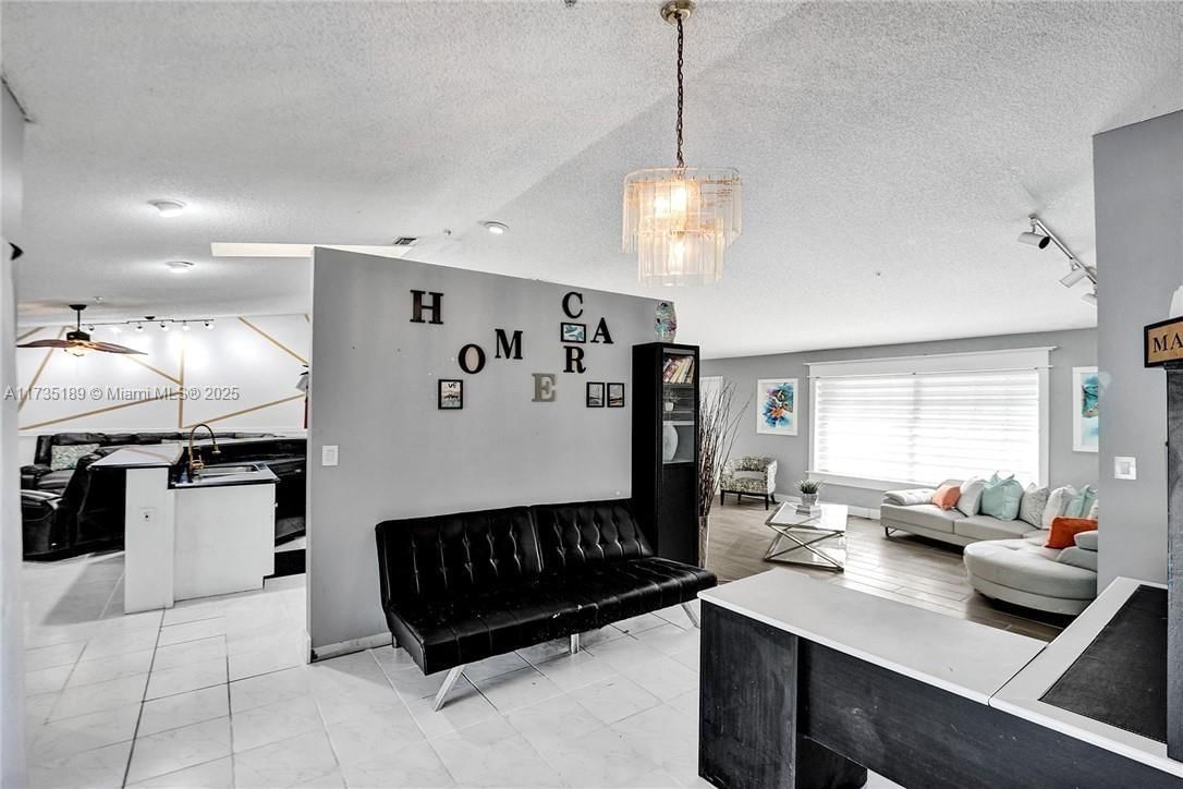 Real estate property located at 5101 47th Ave, Broward, Winston Park, Coconut Creek, FL