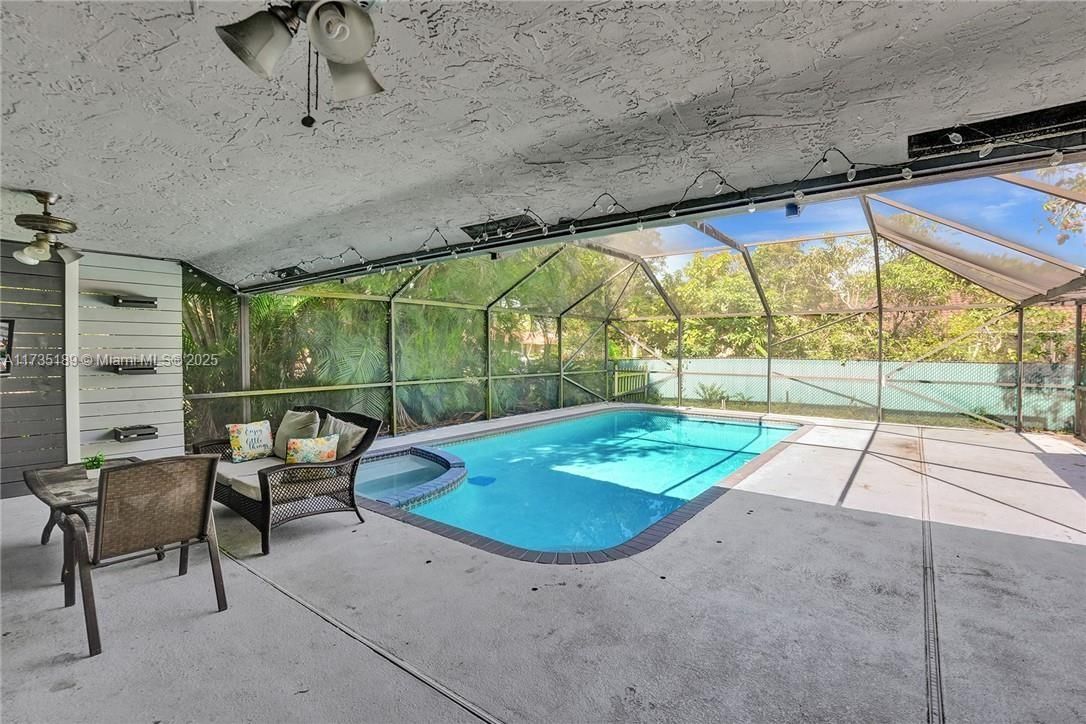 Real estate property located at 5101 47th Ave, Broward, Winston Park, Coconut Creek, FL