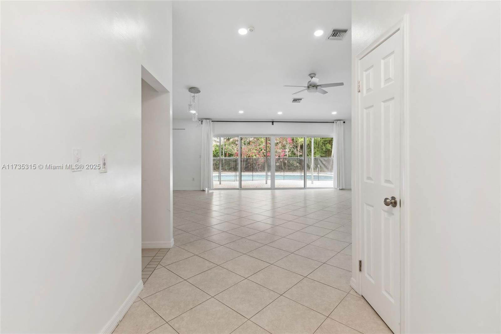 Real estate property located at 11601 Island Rd, Broward, Stonebridge Phase 1, Cooper City, FL