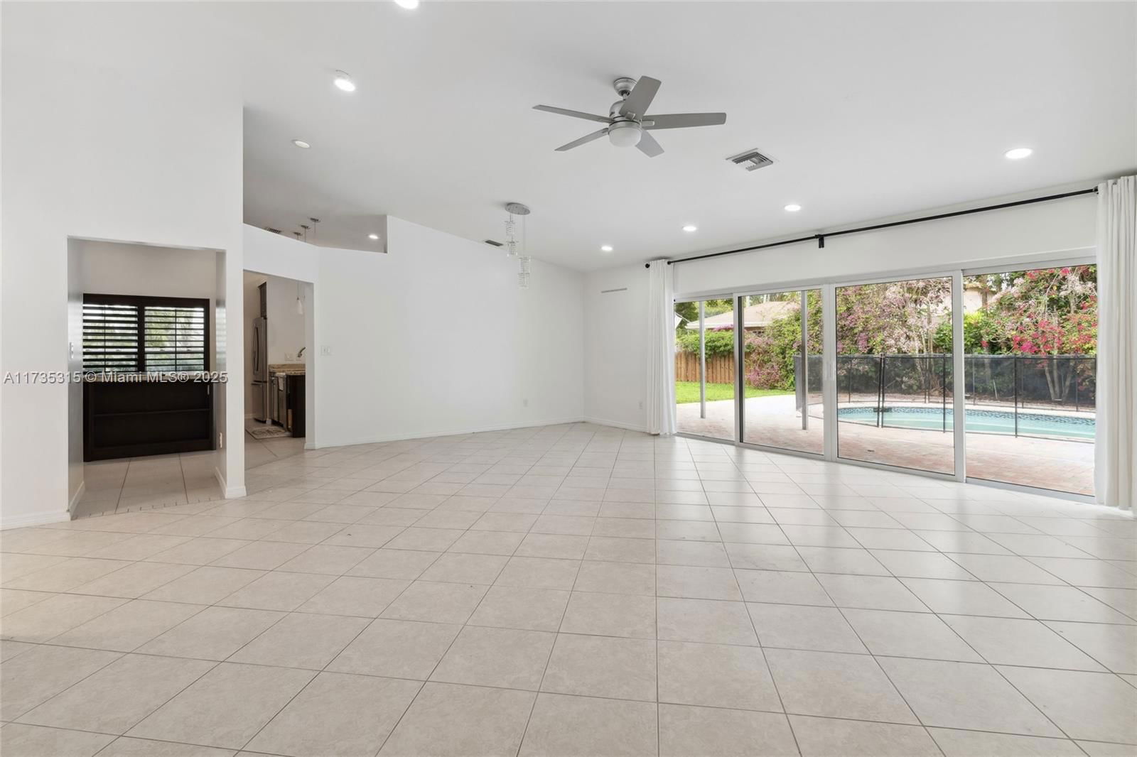 Real estate property located at 11601 Island Rd, Broward, Stonebridge Phase 1, Cooper City, FL