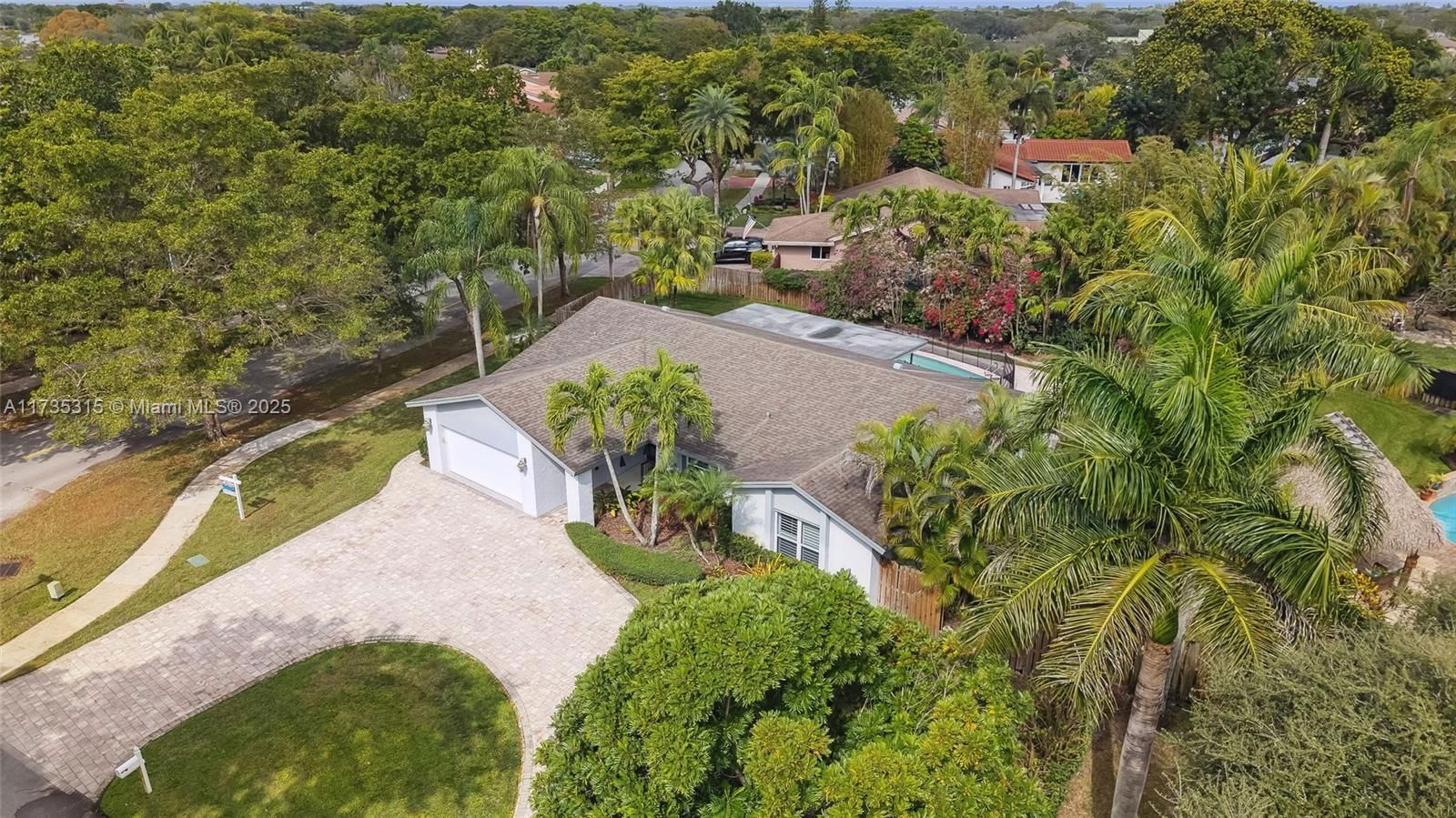 Real estate property located at 11601 Island Rd, Broward, Stonebridge Phase 1, Cooper City, FL