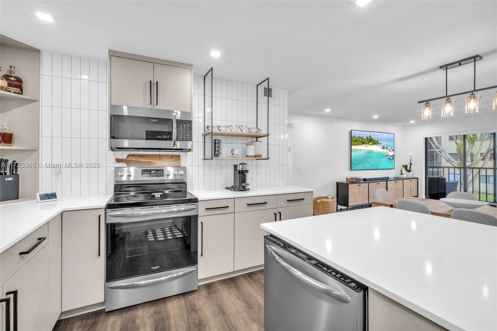 Real estate property located at 8415 107th Ave #248W, Miami-dade, Kendall Acres West Condo, Miami, FL
