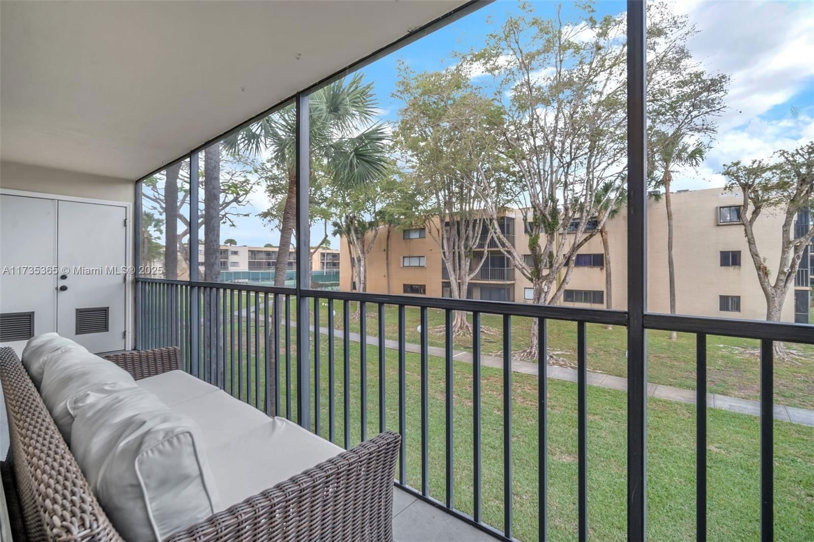 Real estate property located at 8415 107th Ave #248W, Miami-dade, Kendall Acres West Condo, Miami, FL