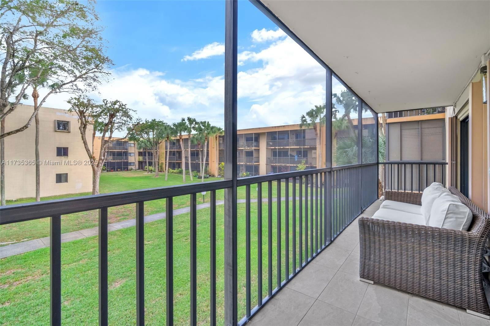 Real estate property located at 8415 107th Ave #248W, Miami-dade, Kendall Acres West Condo, Miami, FL
