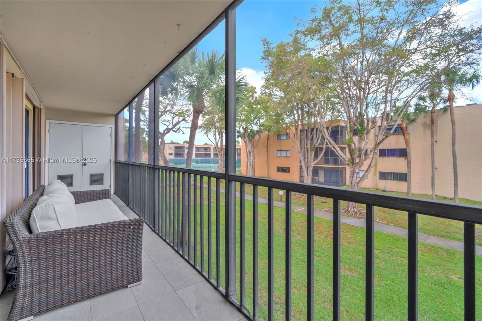 Real estate property located at 8415 107th Ave #248W, Miami-dade, Kendall Acres West Condo, Miami, FL