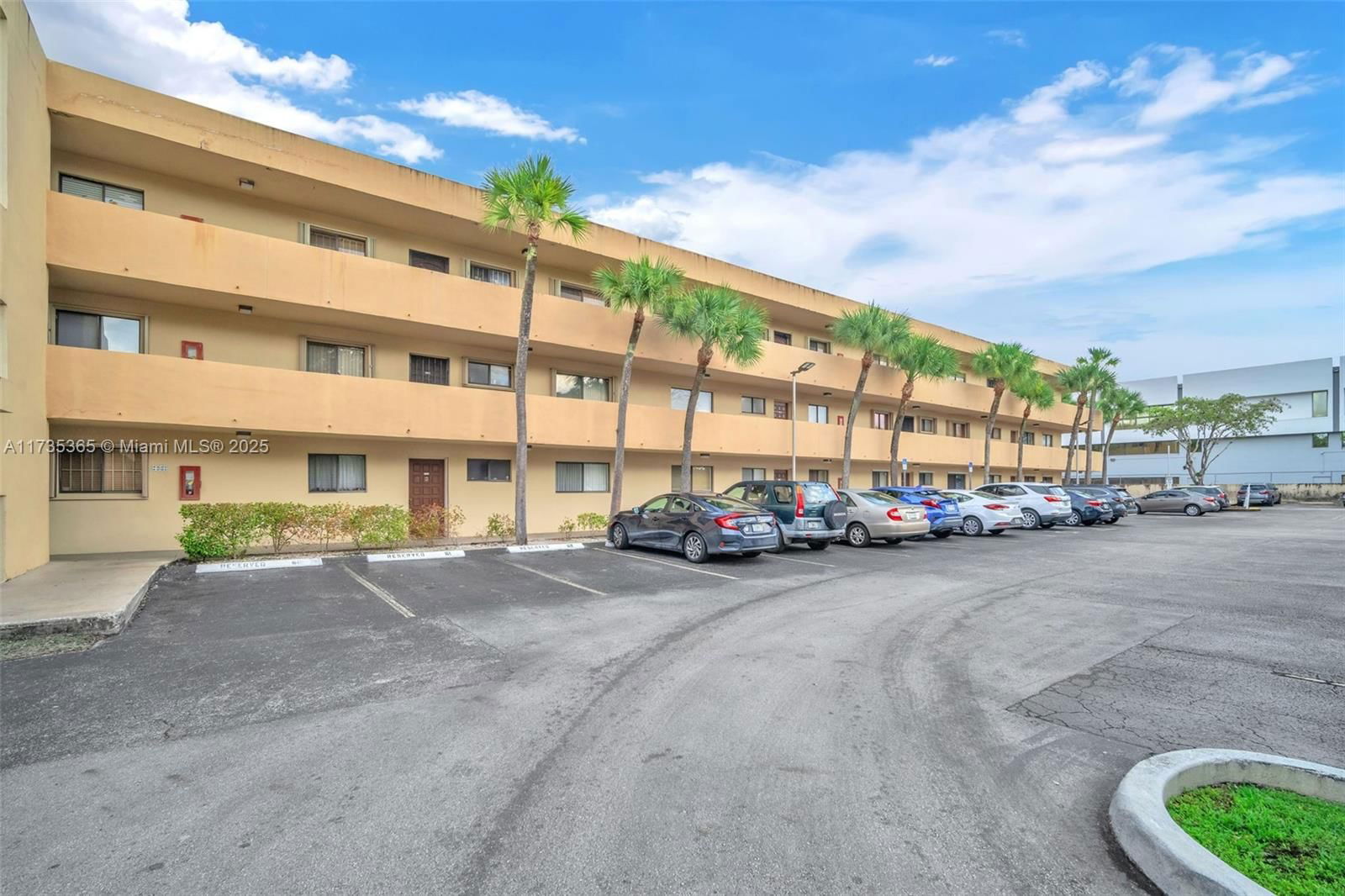 Real estate property located at 8415 107th Ave #248W, Miami-dade, Kendall Acres West Condo, Miami, FL