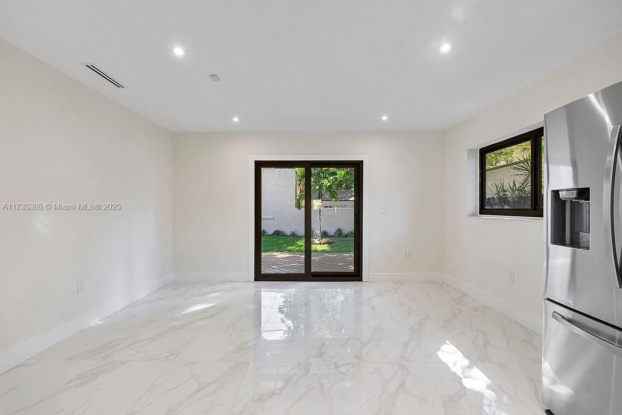 Real estate property located at 1816 11th Ter, Miami-dade, Shenandoah, Miami, FL
