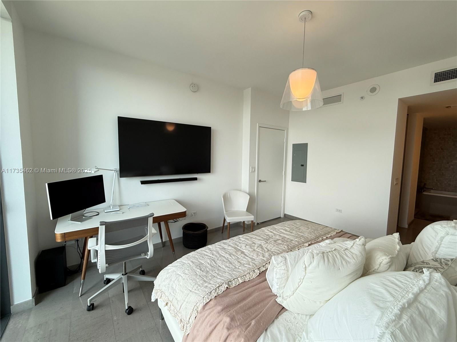 Real estate property located at 88 7th St #3406, Miami-dade, Rise Condo, Miami, FL