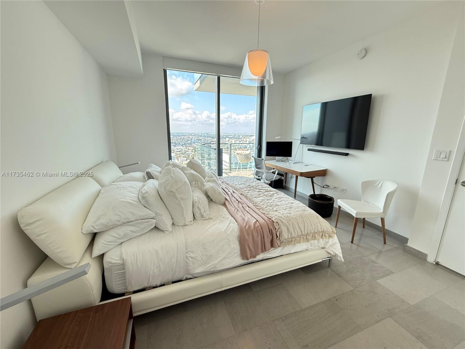 Real estate property located at 88 7th St #3406, Miami-dade, Rise Condo, Miami, FL