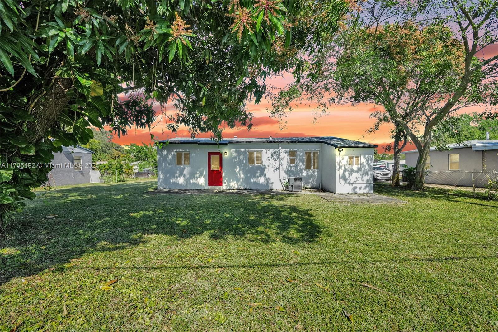 Real estate property located at 1606 13th Ct, Broward, Lauderdale Manors Amd Pla, Fort Lauderdale, FL