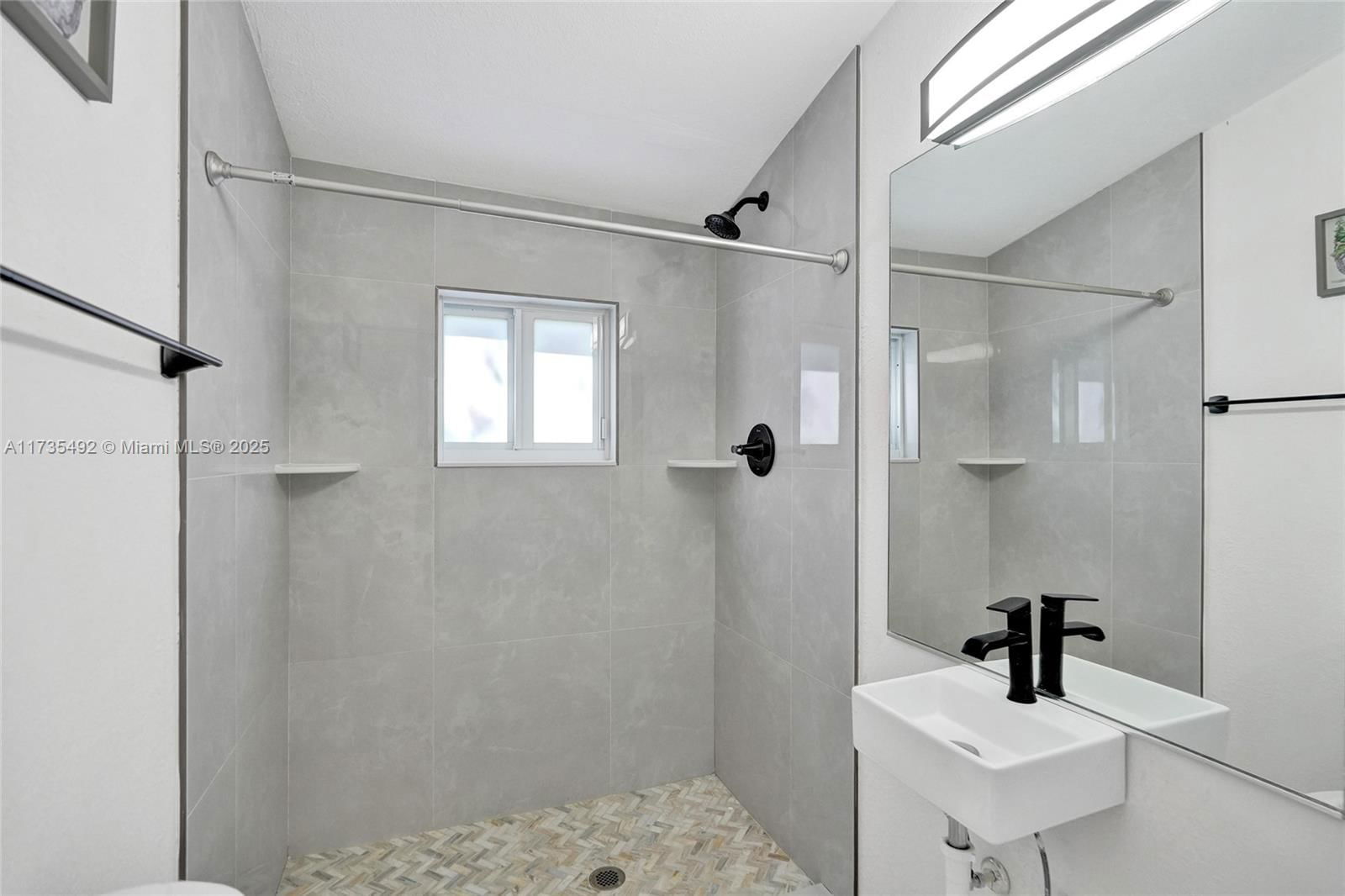 Real estate property located at 1606 13th Ct, Broward, Lauderdale Manors Amd Pla, Fort Lauderdale, FL