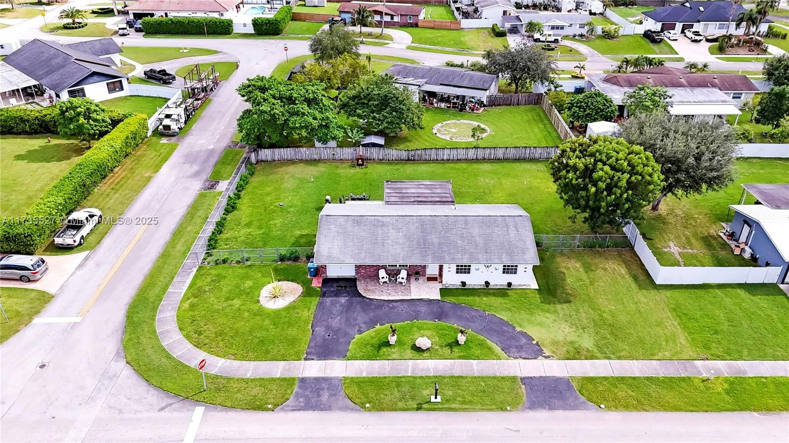 Real estate property located at 27601 164th Ave, Miami-dade, Universal Estates South A, Homestead, FL