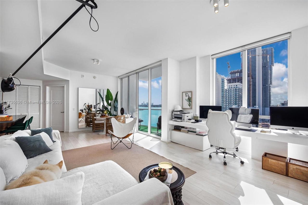 Real estate property located at 601 27th St #1606, Miami-dade, The Crimson Condo, Miami, FL