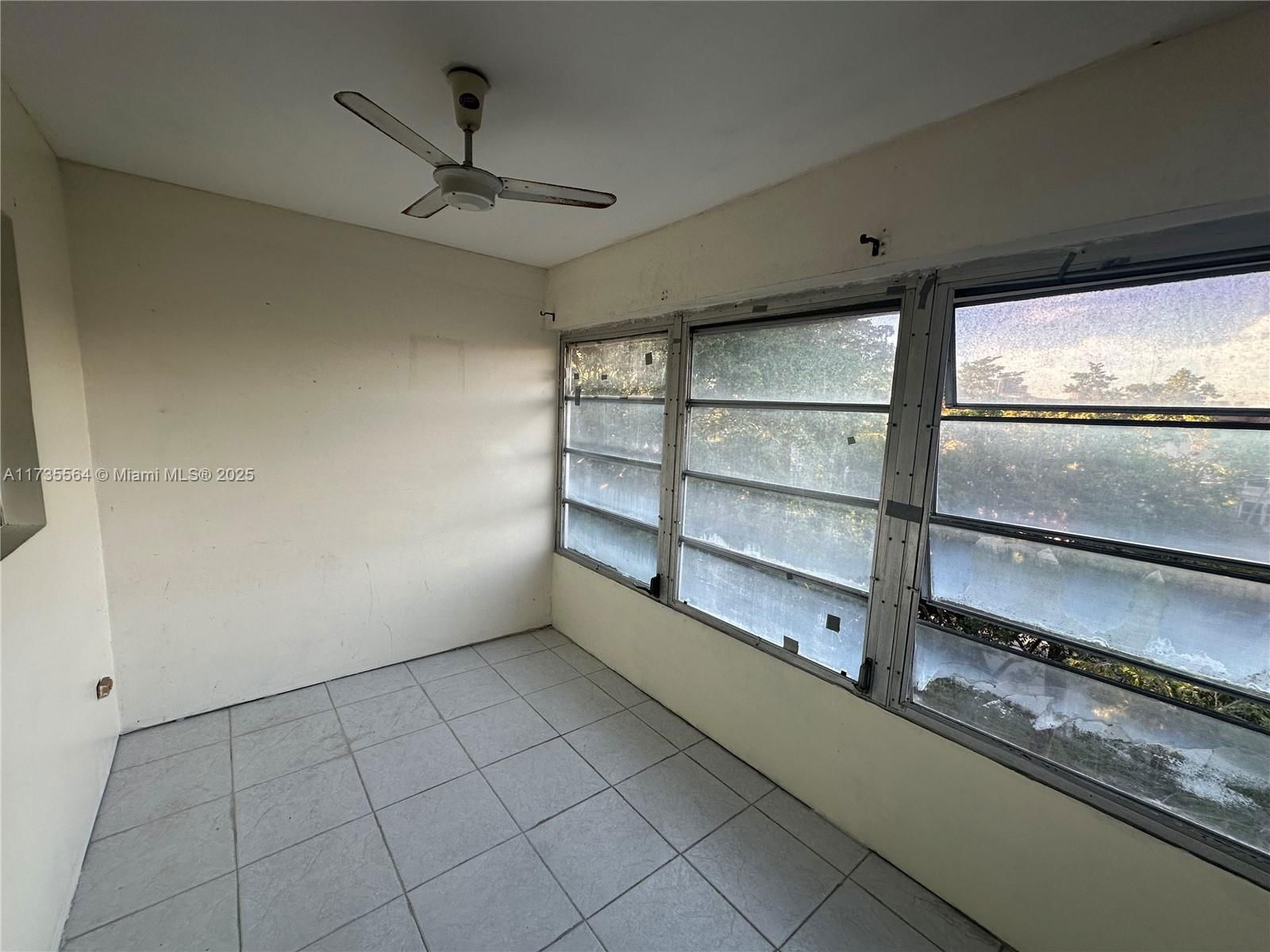 Real estate property located at 5181 Oakland Park Blvd #305, Broward, Quinsana Gardens Condo, Lauderdale Lakes, FL