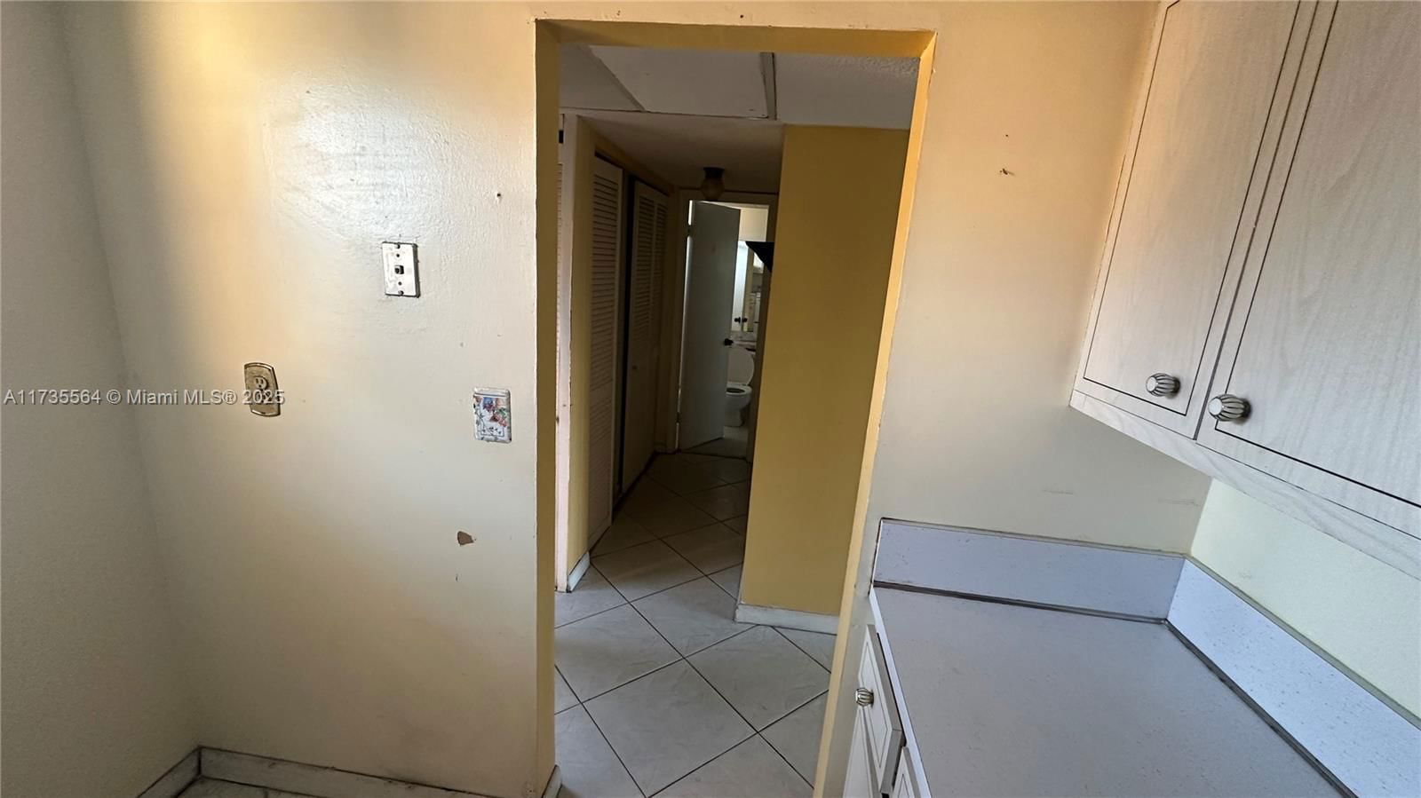 Real estate property located at 5181 Oakland Park Blvd #305, Broward, Quinsana Gardens Condo, Lauderdale Lakes, FL