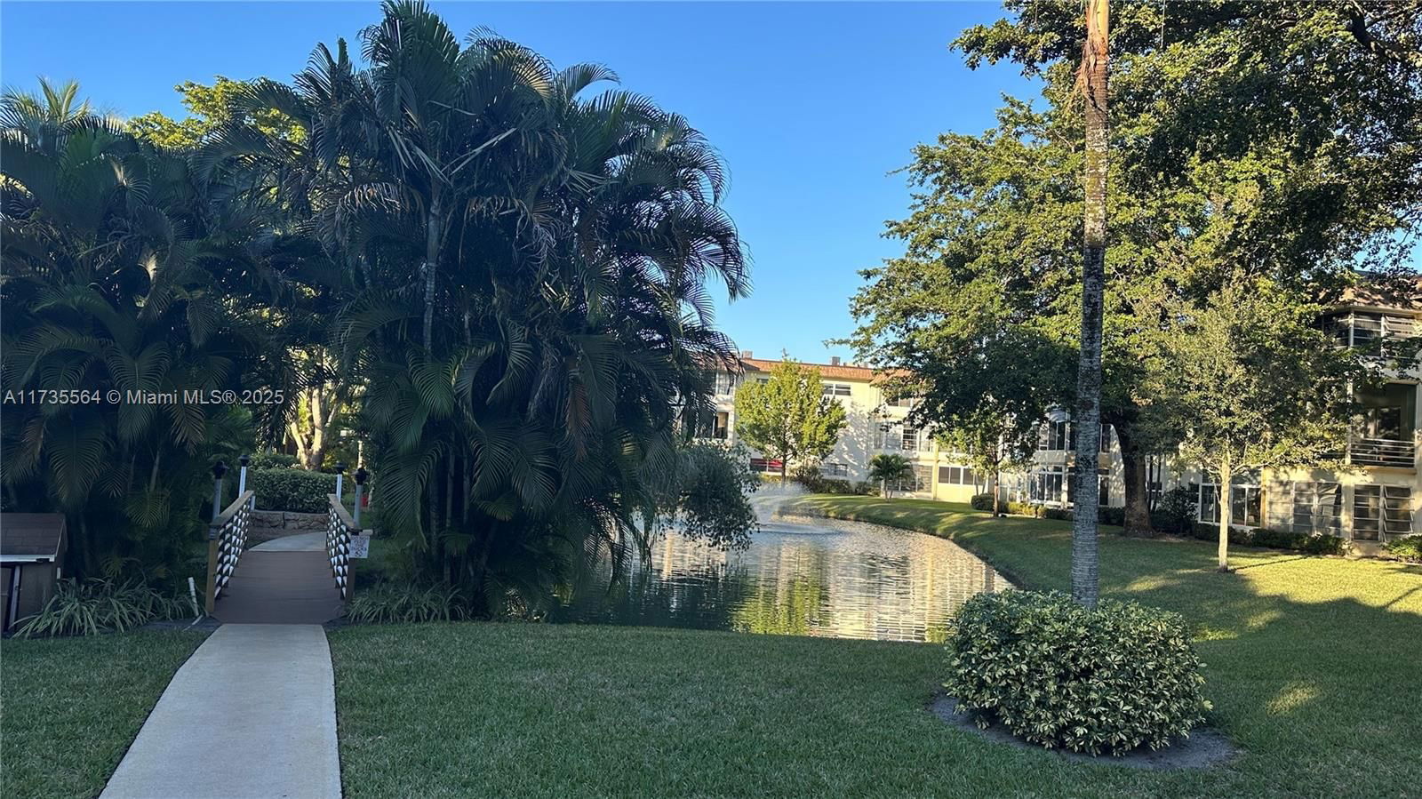 Real estate property located at 5181 Oakland Park Blvd #305, Broward, Quinsana Gardens Condo, Lauderdale Lakes, FL