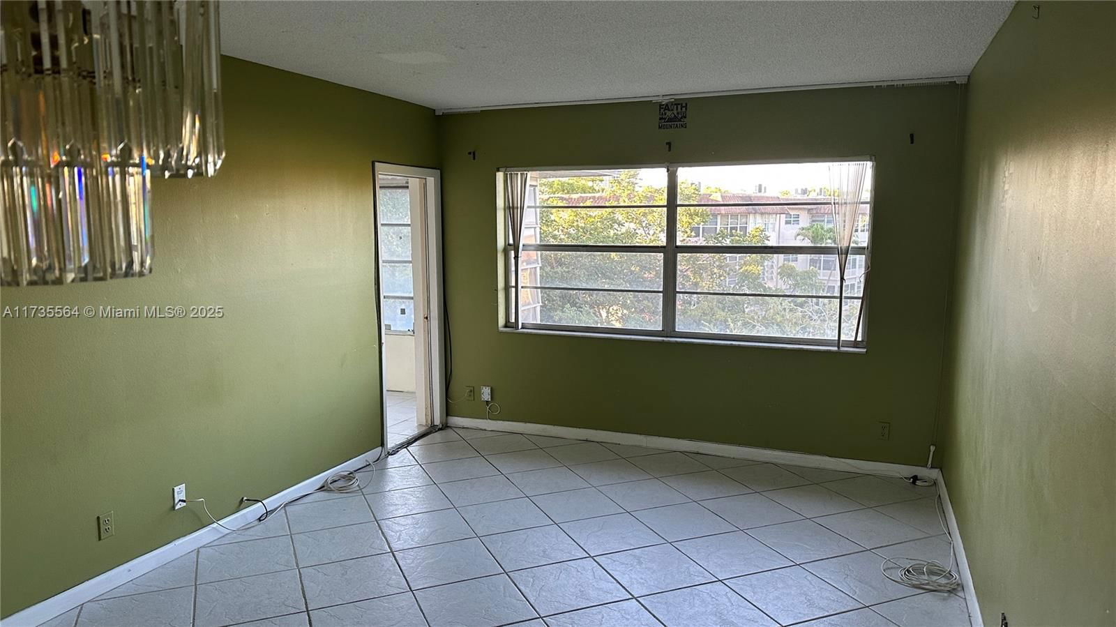 Real estate property located at 5181 Oakland Park Blvd #305, Broward, Quinsana Gardens Condo, Lauderdale Lakes, FL