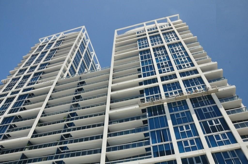 Real estate property located at 6801 COLLINS AVE #717, Miami-dade, Carillon Condo, Miami Beach, FL