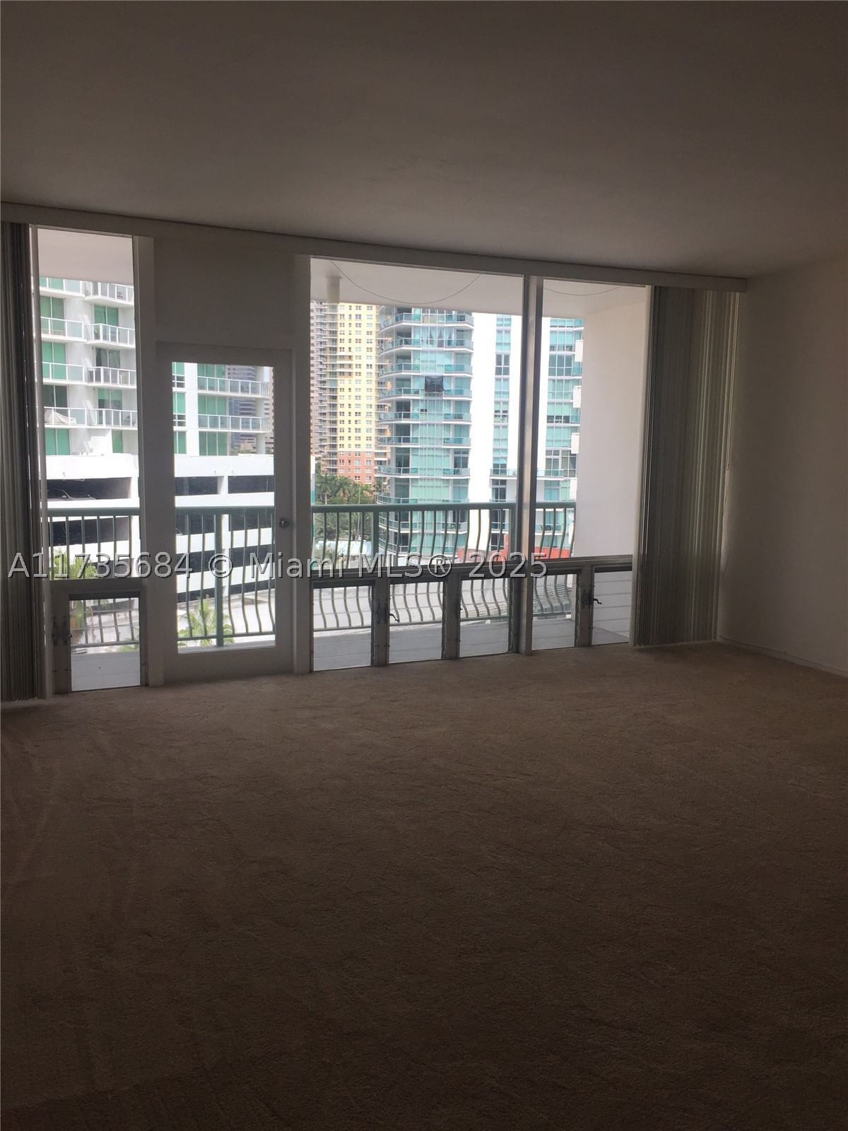 Real estate property located at 1408 Brickell Bay Dr #917, Miami-dade, Brickell Bay Tower Condo, Miami, FL