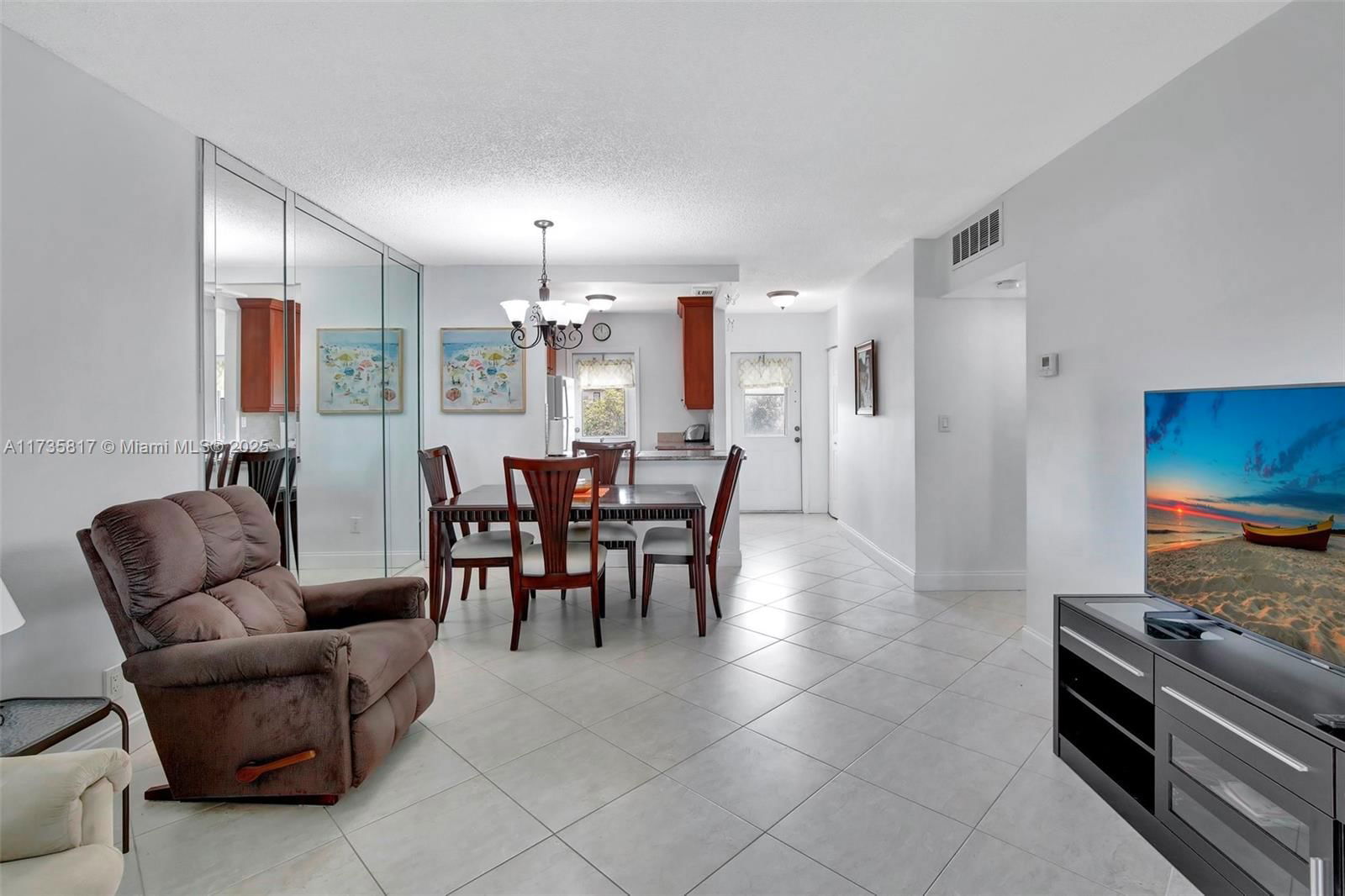 Real estate property located at 4801 34th St #612, Broward, Gladiola Gardens Condo, Lauderdale Lakes, FL