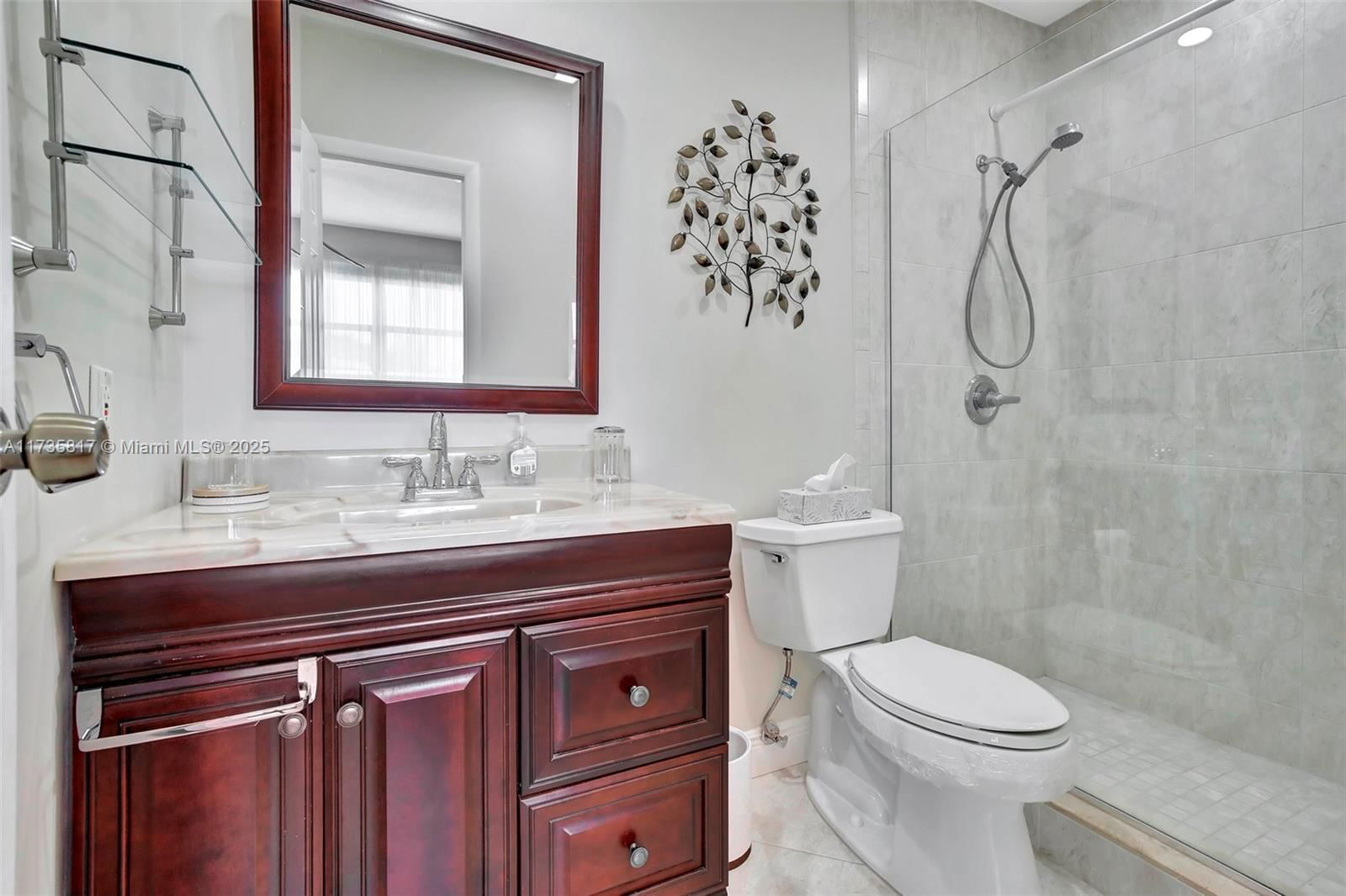 Real estate property located at 4801 34th St #612, Broward, Gladiola Gardens Condo, Lauderdale Lakes, FL