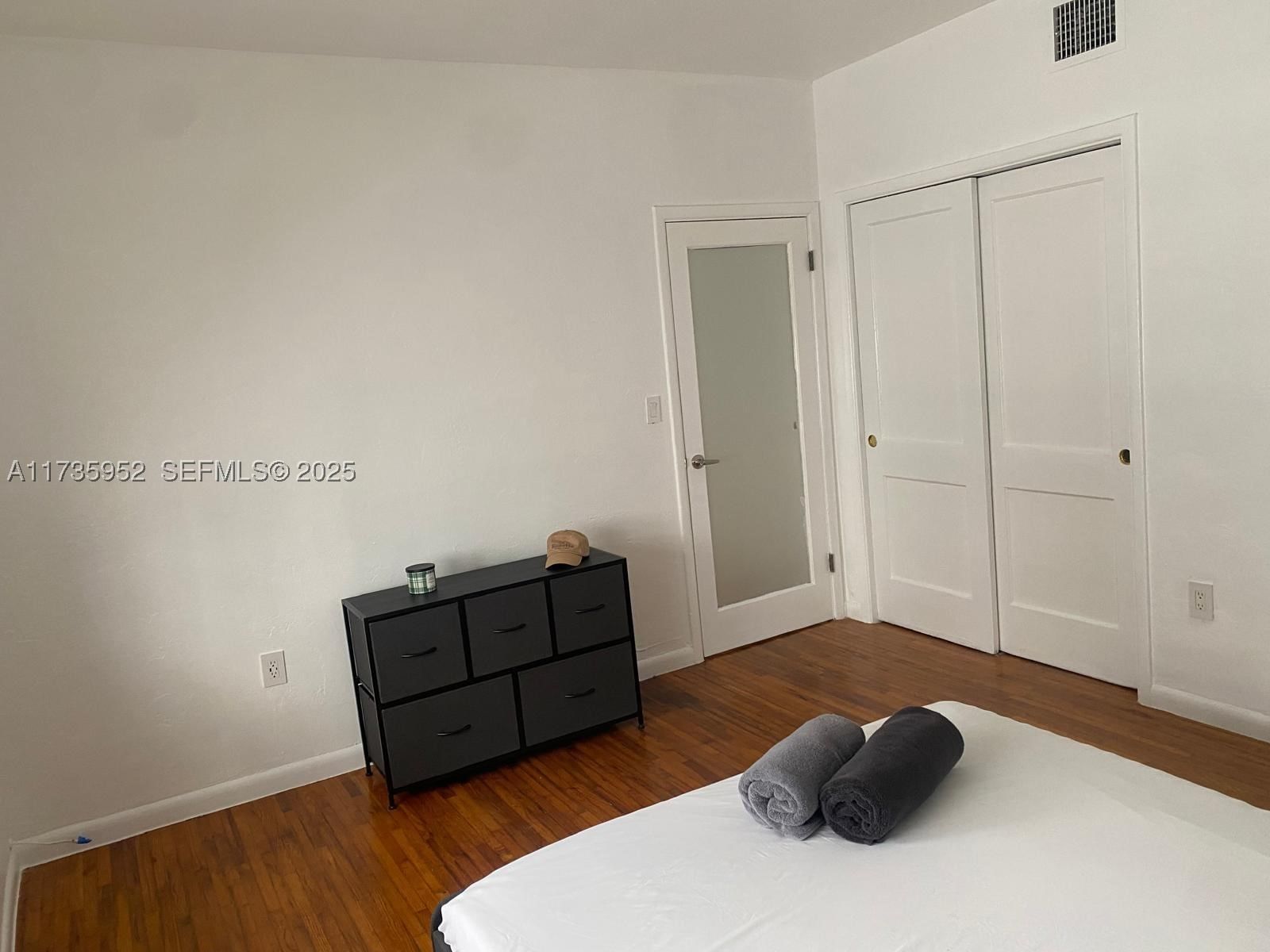 Real estate property located at 1551 Michigan Ave #10, Miami-dade, Lincoln Place Condo, Miami Beach, FL