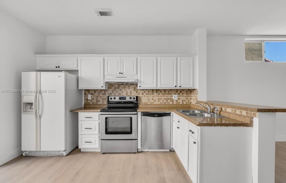 Real estate property located at 8647 2nd St, Miami-dade, Galloway Lakes Sec 3, Miami, FL