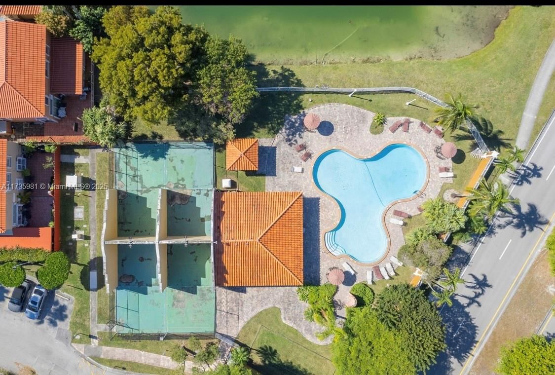 Real estate property located at 8647 2nd St, Miami-dade, Galloway Lakes Sec 3, Miami, FL