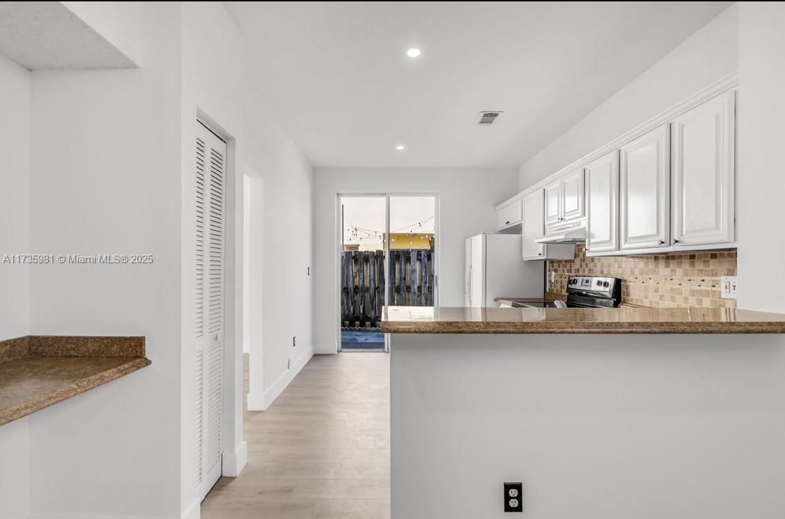 Real estate property located at 8647 2nd St, Miami-dade, Galloway Lakes Sec 3, Miami, FL