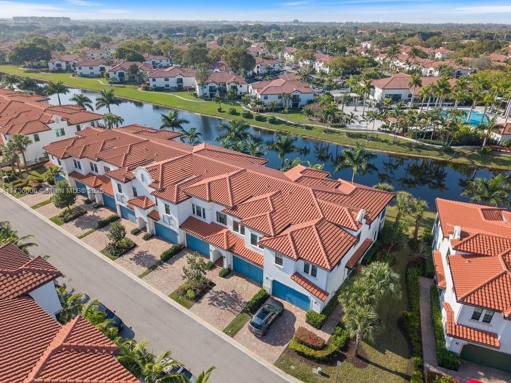 Real estate property located at 11724 13th Ln #11724, Broward, Pembroke Lakes South, Pembroke Pines, FL
