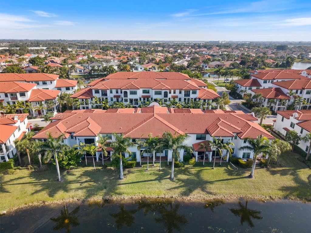Real estate property located at 11724 13th Ln #11724, Broward, Pembroke Lakes South, Pembroke Pines, FL