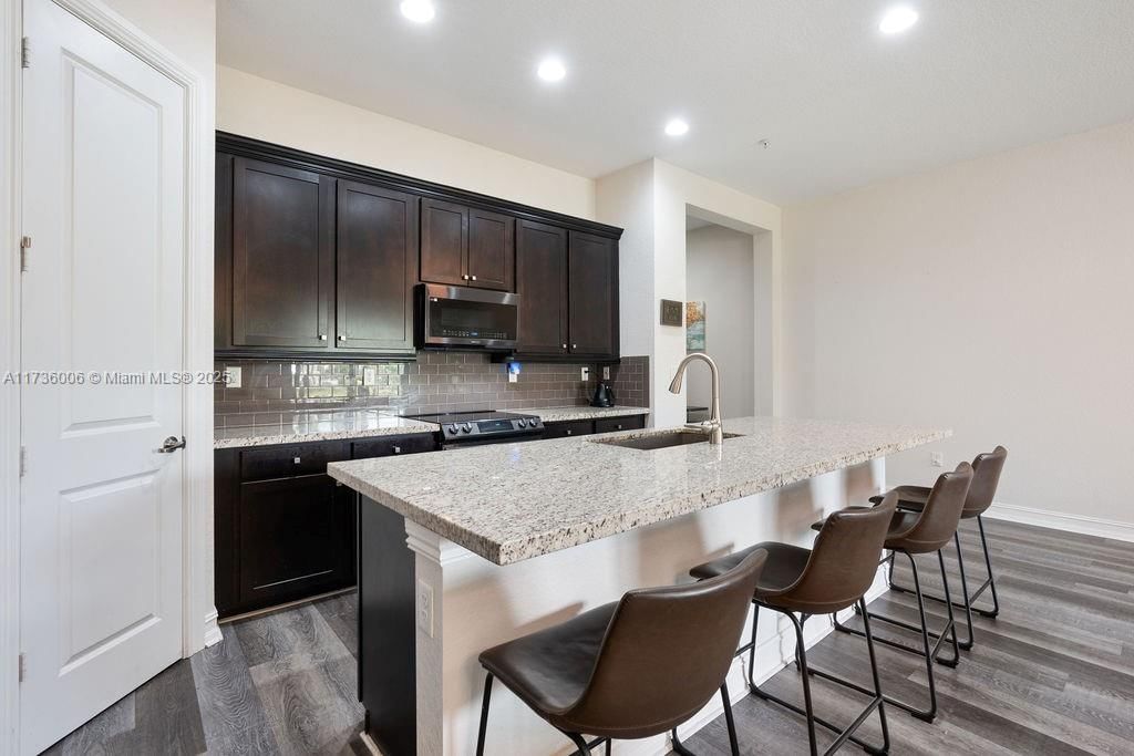 Real estate property located at 11724 13th Ln #11724, Broward, Pembroke Lakes South, Pembroke Pines, FL