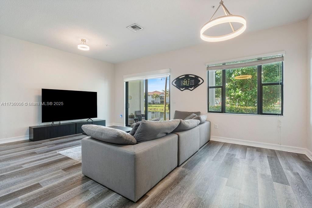 Real estate property located at 11724 13th Ln #11724, Broward, Pembroke Lakes South, Pembroke Pines, FL