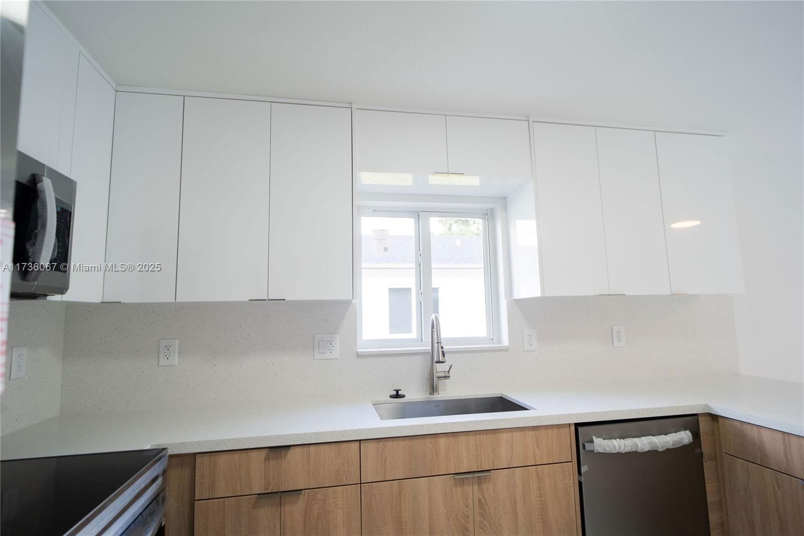 Real estate property located at 22828 122nd Ct, Miami-dade, Silver Palm Park, Miami, FL