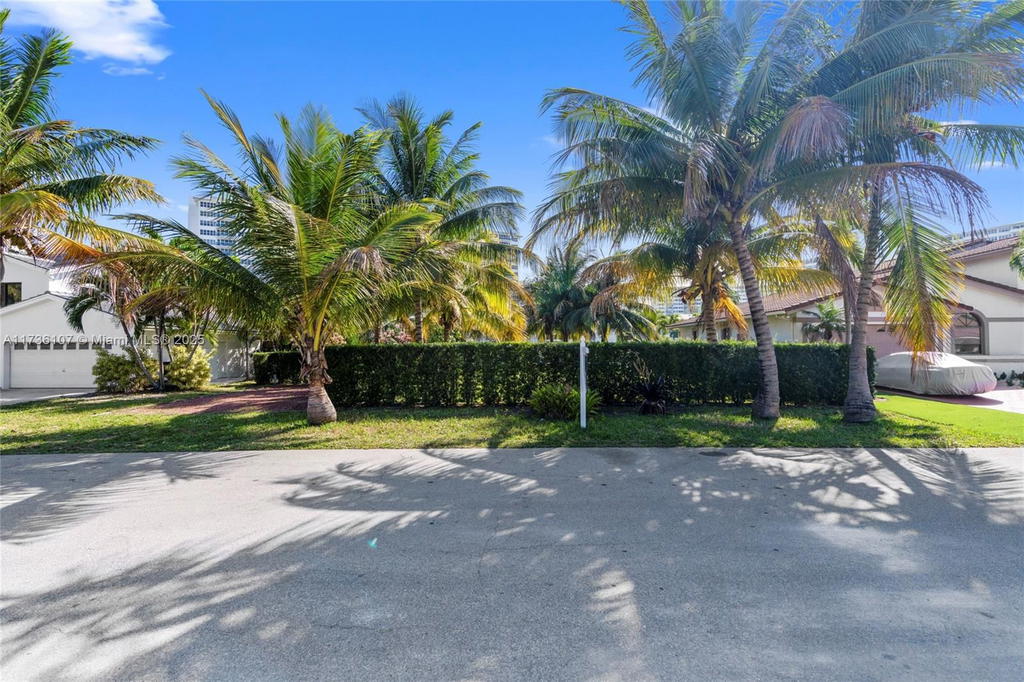 Real estate property located at xxxx 37 St, Broward, Bermuda-riviera Sub Of Ga, Fort Lauderdale, FL