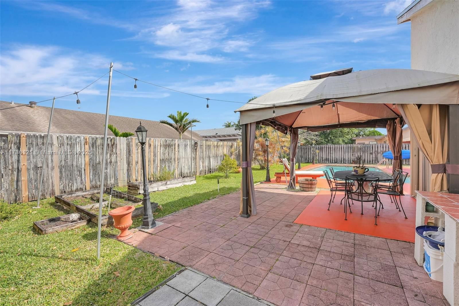Real estate property located at 8541 47th Ct, Broward, City Of Lauderhill Sec 1, Lauderhill, FL