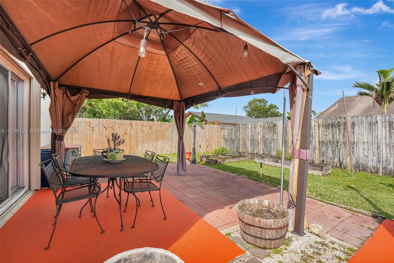 Real estate property located at 8541 47th Ct, Broward, City Of Lauderhill Sec 1, Lauderhill, FL