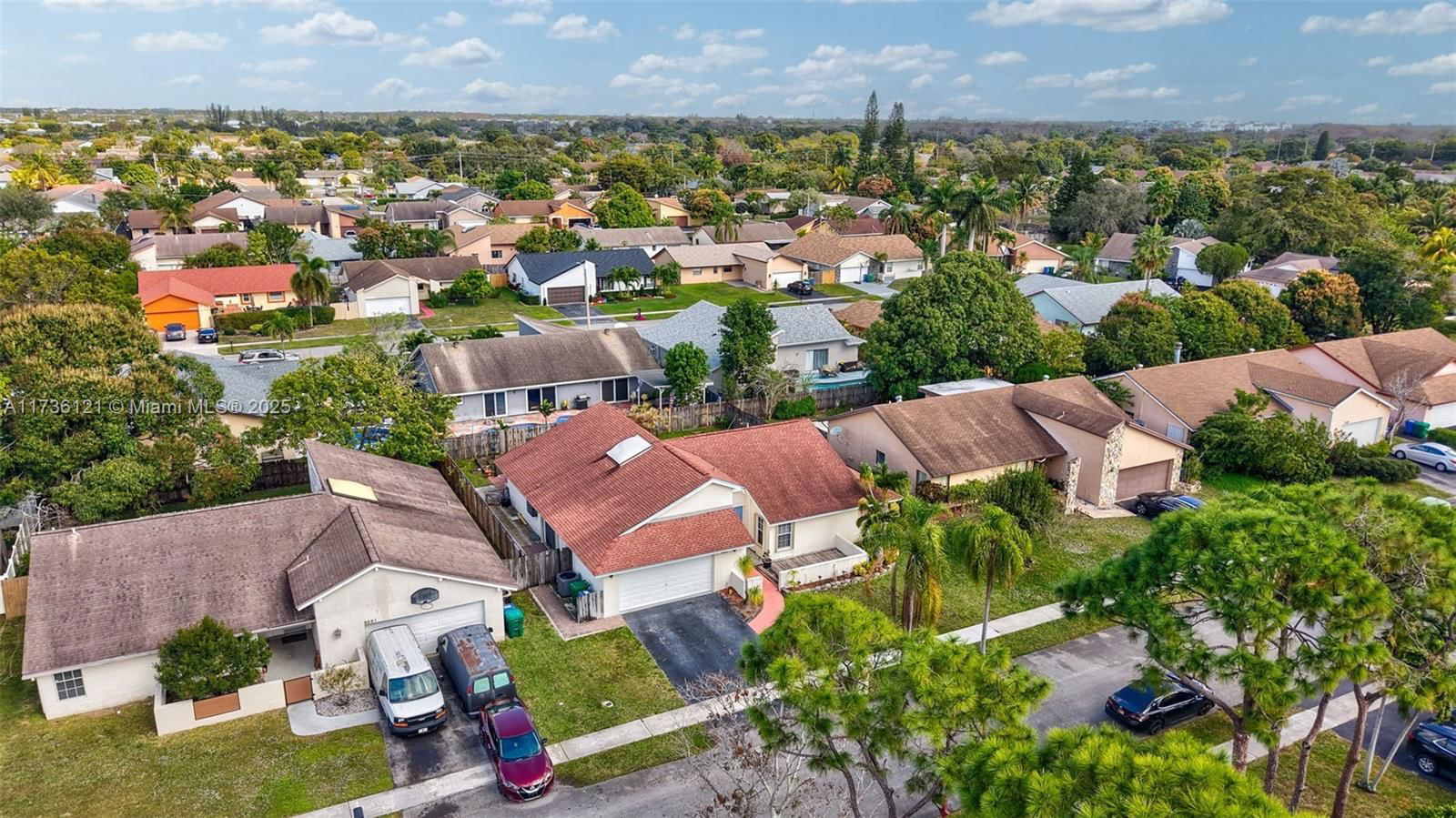 Real estate property located at 8541 47th Ct, Broward, City Of Lauderhill Sec 1, Lauderhill, FL