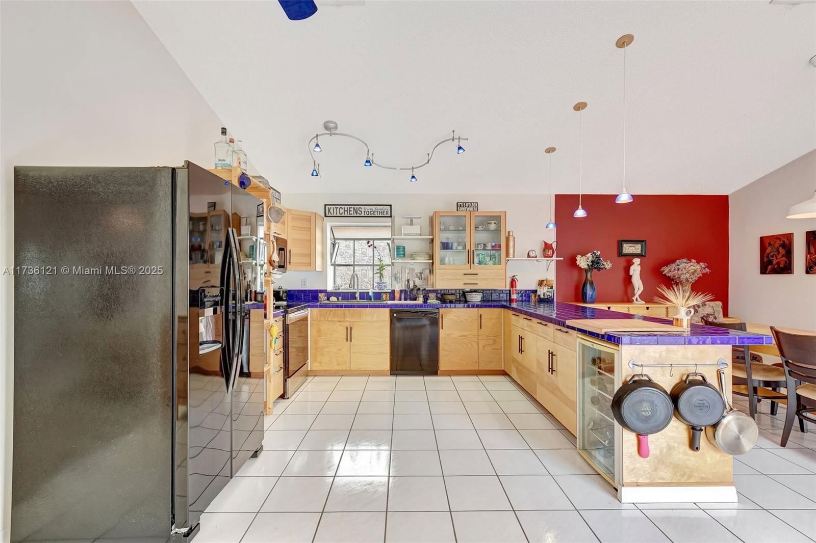 Real estate property located at 8541 47th Ct, Broward, City Of Lauderhill Sec 1, Lauderhill, FL