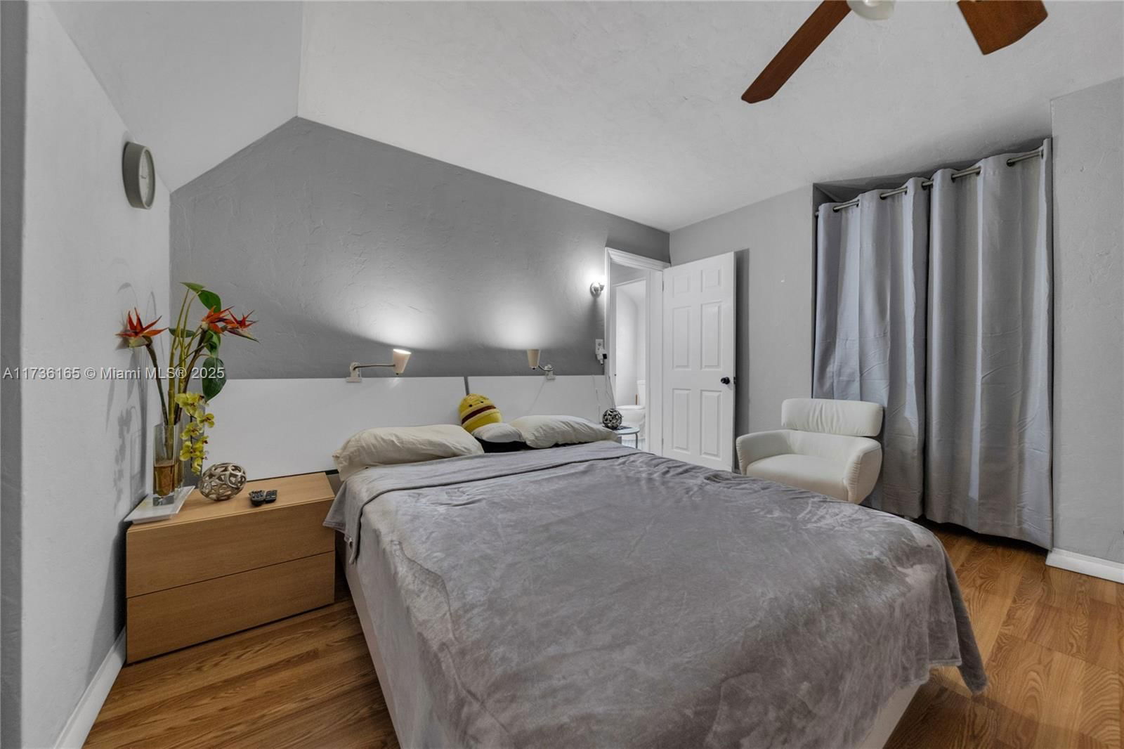 Real estate property located at 1960 182nd St, Miami-dade, Fulford By The Sea, North Miami Beach, FL