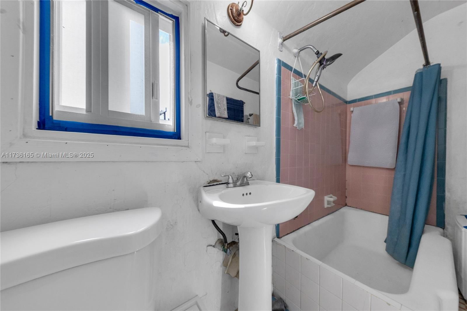 Real estate property located at 1960 182nd St, Miami-dade, Fulford By The Sea, North Miami Beach, FL
